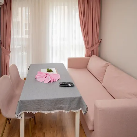 Apartman Marea Garden, - 1bd With Pool By Flat Mаnager