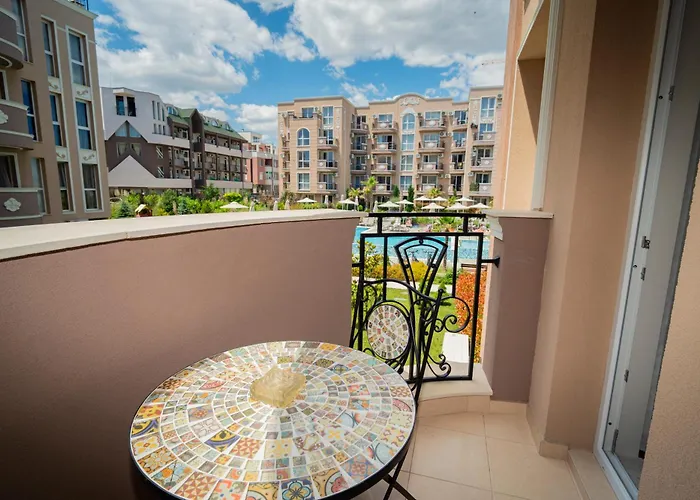 Apartment Marea Garden, - 1bd With Pool By Flat Mаnager Ravda